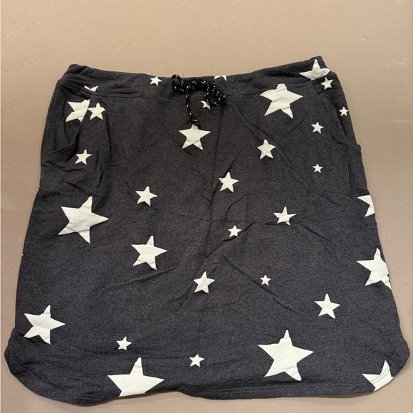 Sundry Star Skirt Size 3 / Large NWT - Picture 2 of 5